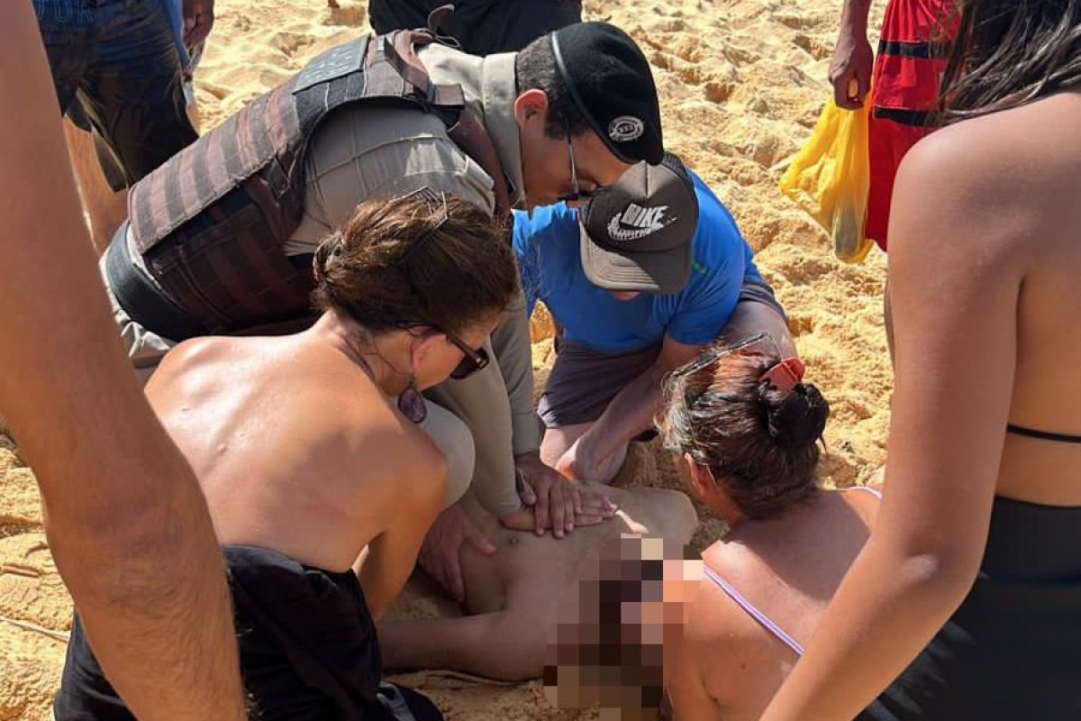 Homem é resgatado de afogamento no extremo sul da Bahia