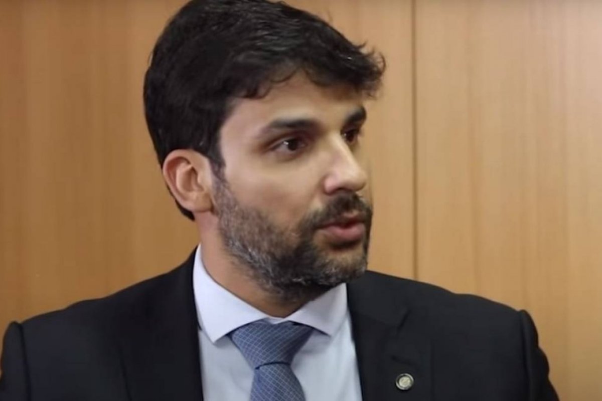 ‘Perseguição política', diz defesa de Porciuncula após PM convocar audiência