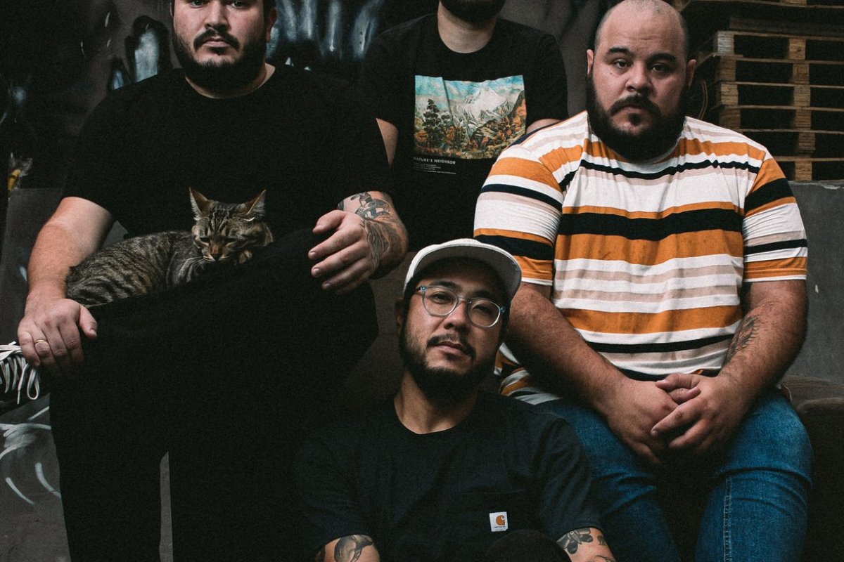 Metade de Mim enterra os lamentos e fala de reconhecer passos tortos em novo single 'Vacilo'