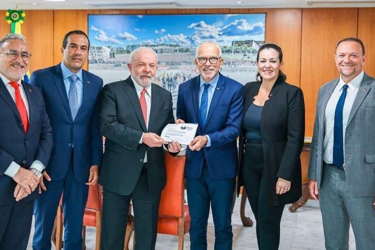 Prefeitos de capitais brasileiras querem participar de debate sobre reforma tributária