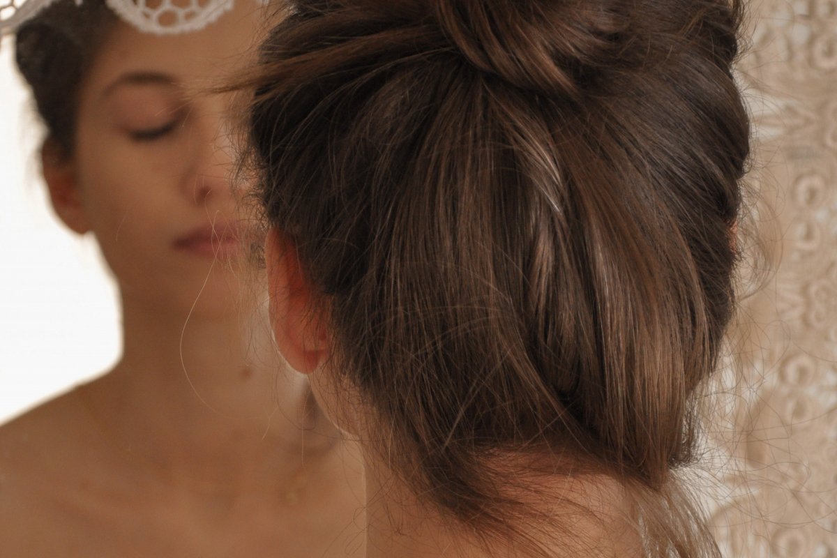 Dra. Luciana Passoni alerta sobre a influência da Síndrome dos Ovários Policísticos na queda capilar!