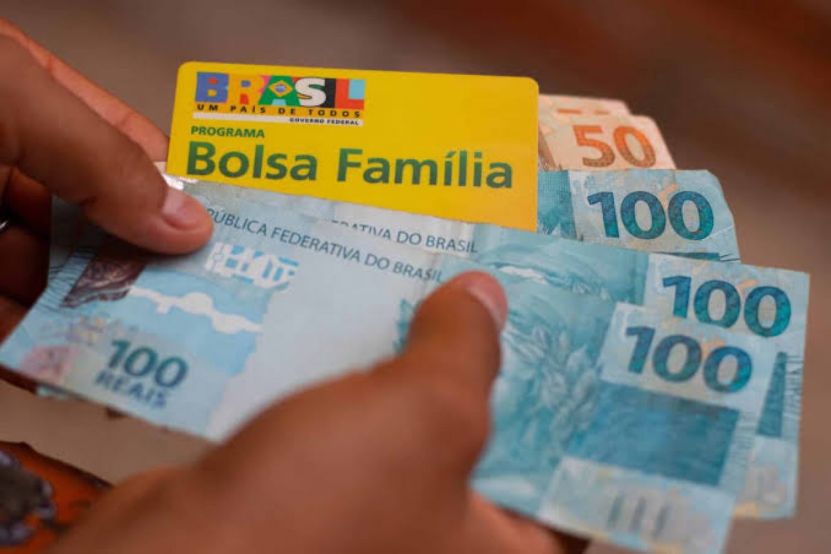 Governo não vai retomar o pagamento do 13º para beneficiários do Bolsa Família