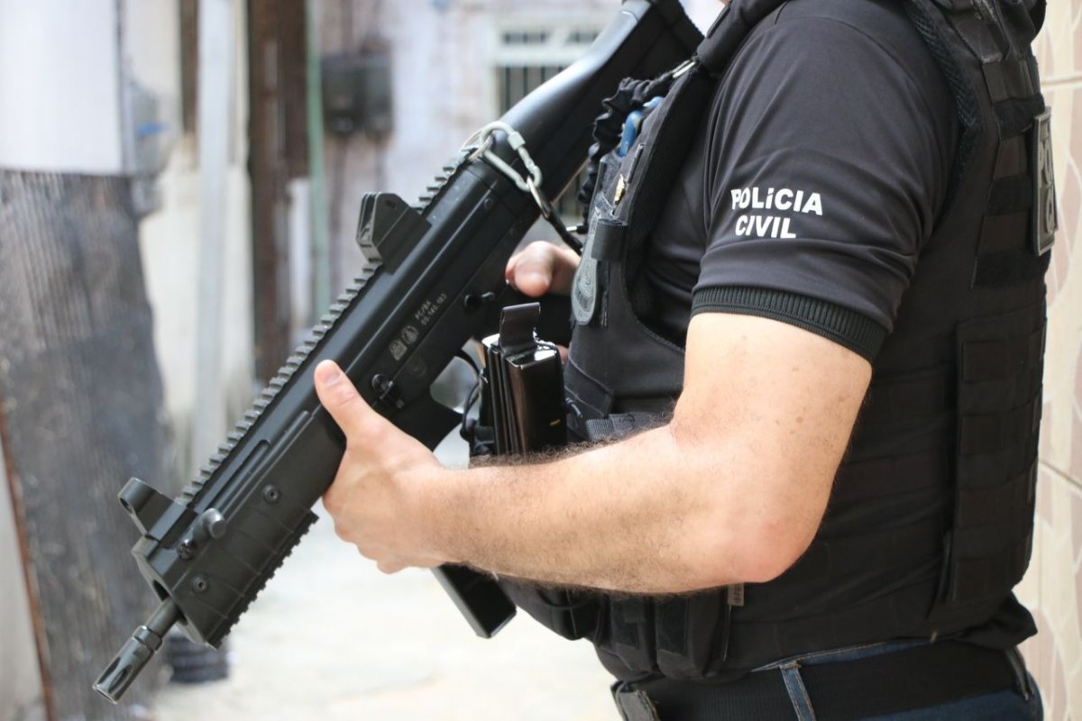 Suspeito de homicídio tem mandado cumprido em Simões Filho (BA)