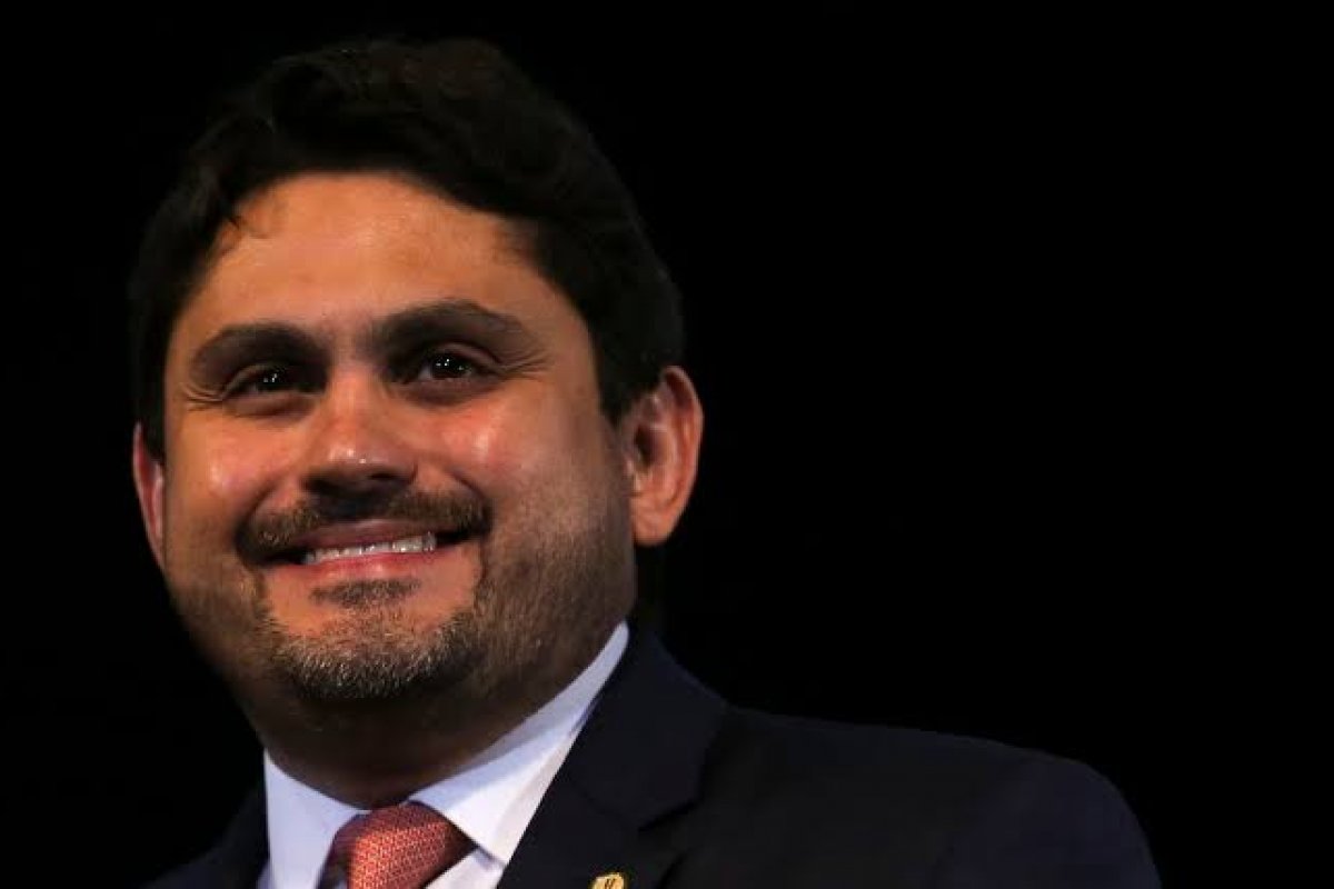 MP diz que Ministro das Comunicações usou recursos do fundo eleitoral depois das eleições