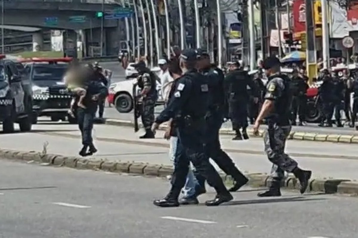 Sequestro em Belém: após 17 horas de negociações, assaltante libera mulher e se entrega à polícia