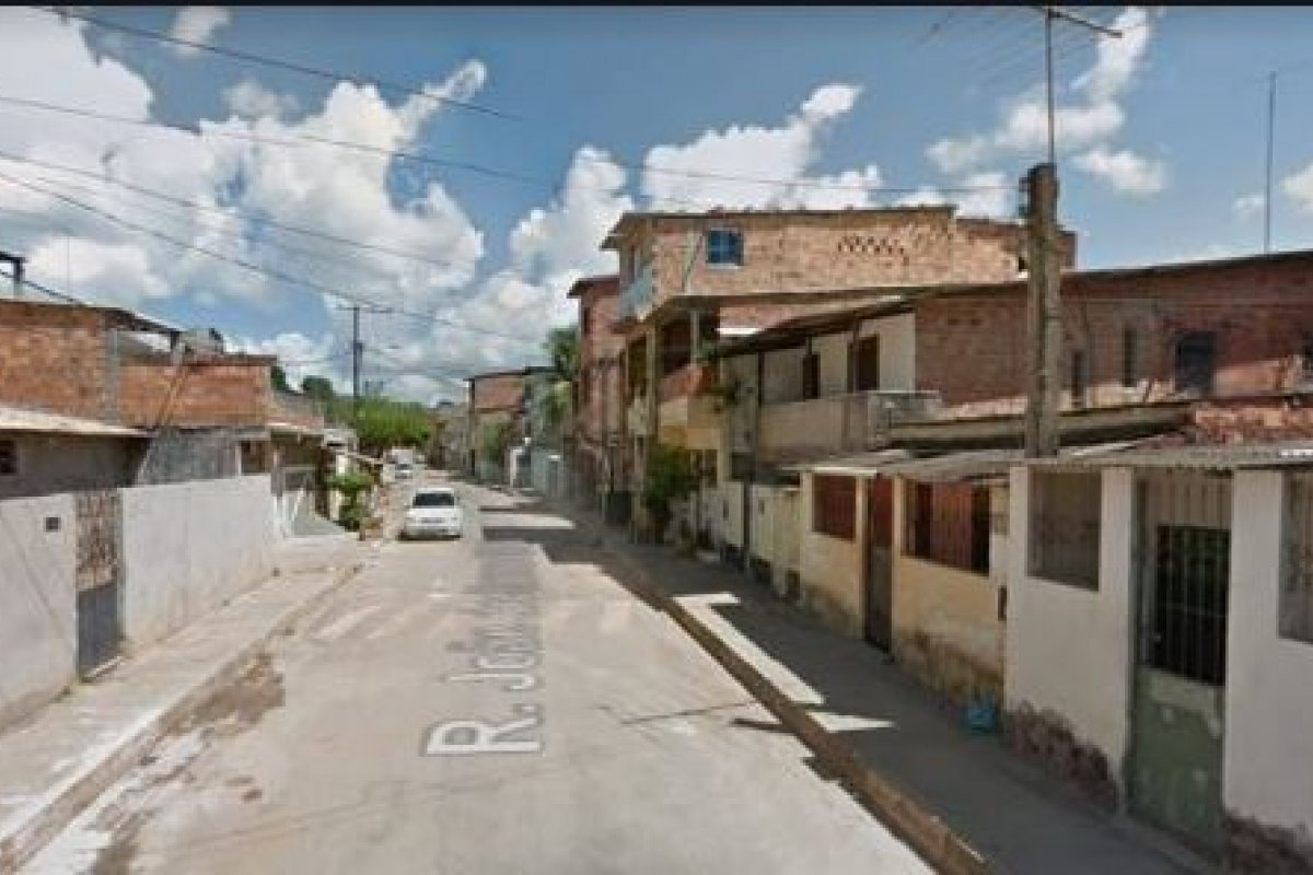 Adolescente são mortos a tiros em Lauro de Freitas na madrugada desta terça-feira (3)