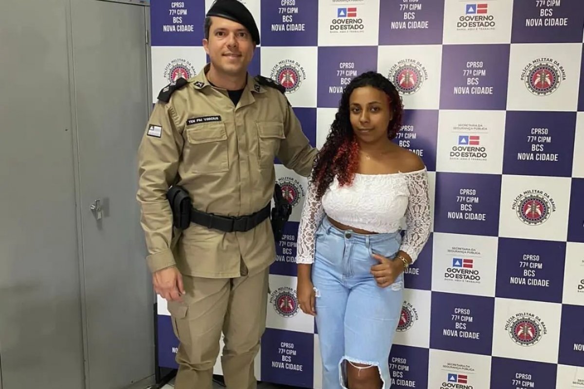 Aluna de pré-vestibular gratuito da PM é aprovada em pedagogia na Uesb