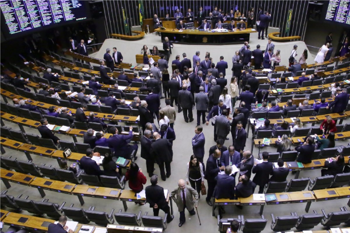 PL que dá pensão a filhos de vítimas de feminicídio é aprovado na Câmara