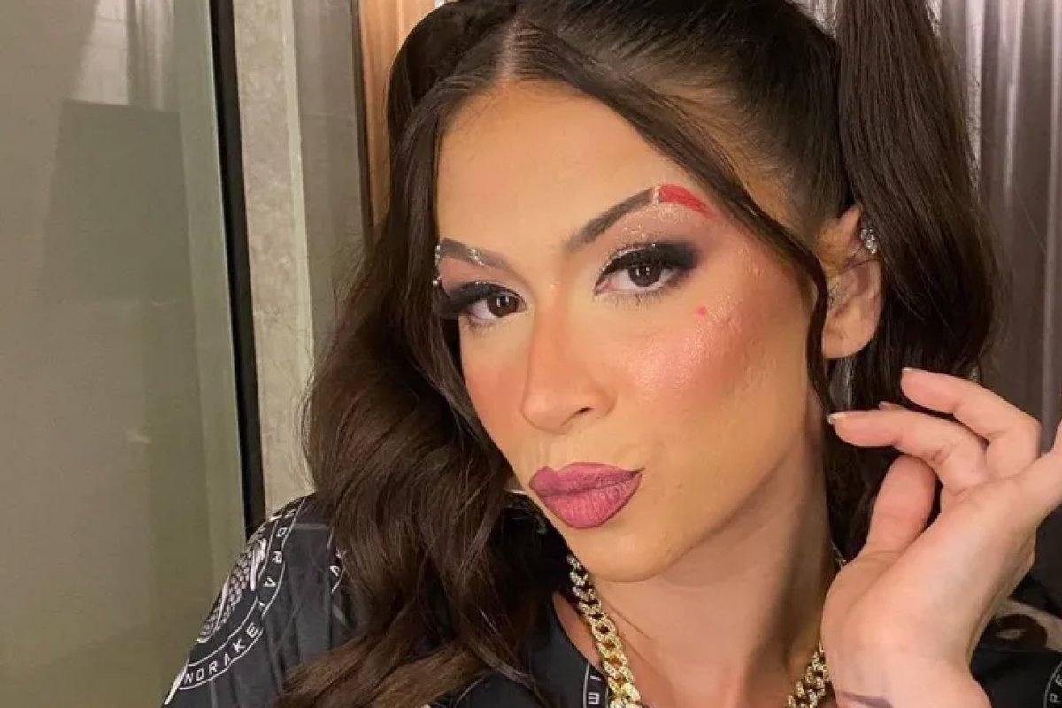 Deputado Federal pede investigação e prisão contra MC Pipokinha por suspeita de zoofilia