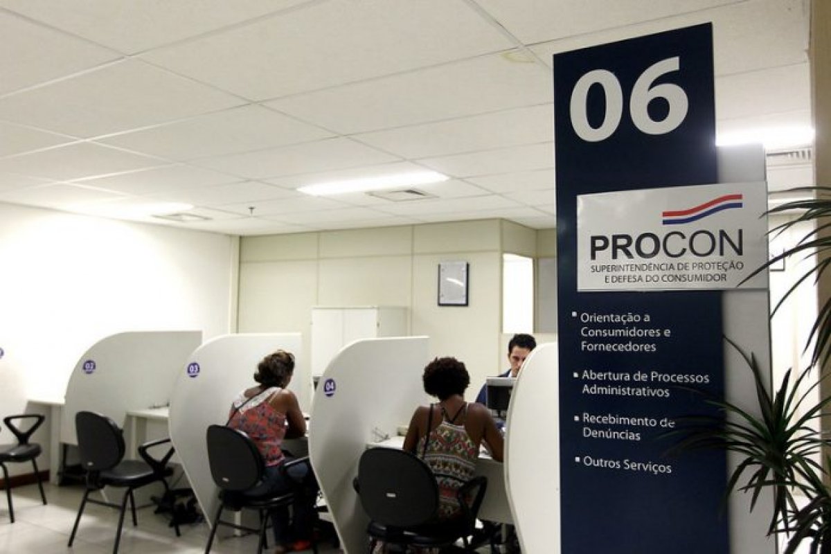 Procon promove mutirão de negociação de dívidas em Salvador
