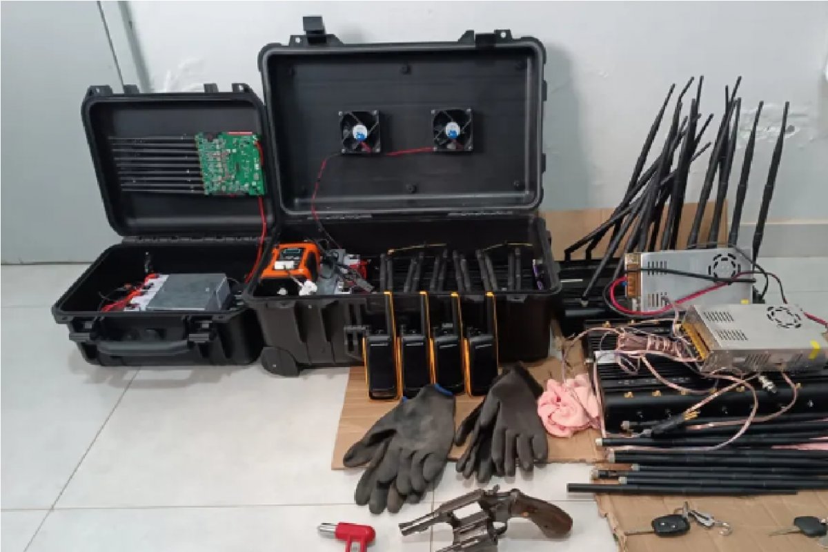 Polícia Civil prende homens suspeitos de organizar quadrilha para roubo de carretas na Bahia