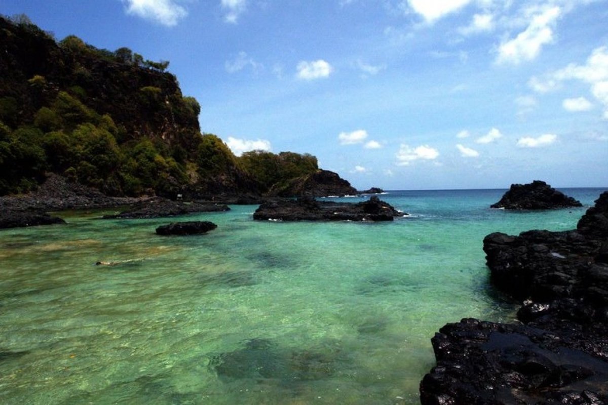 União e Pernambuco firmam acordo para gestão compartilhada de Fernando de Noronha