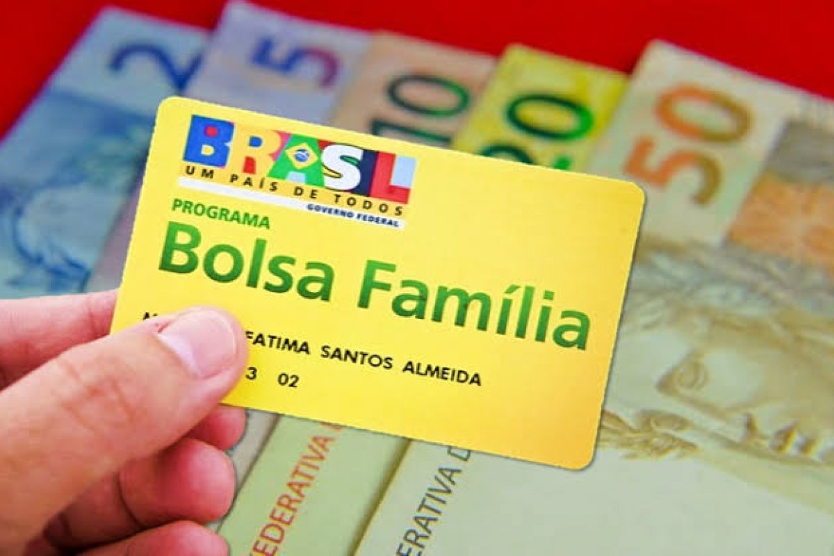 Parlamentares pressionam pela inclusão do 13º no Bolsa Família
