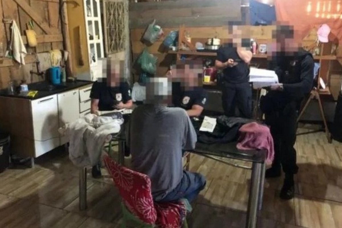 Trabalhador que dormia ao lado de chiqueiro é resgatado de situação análoga à escravidão no RS
