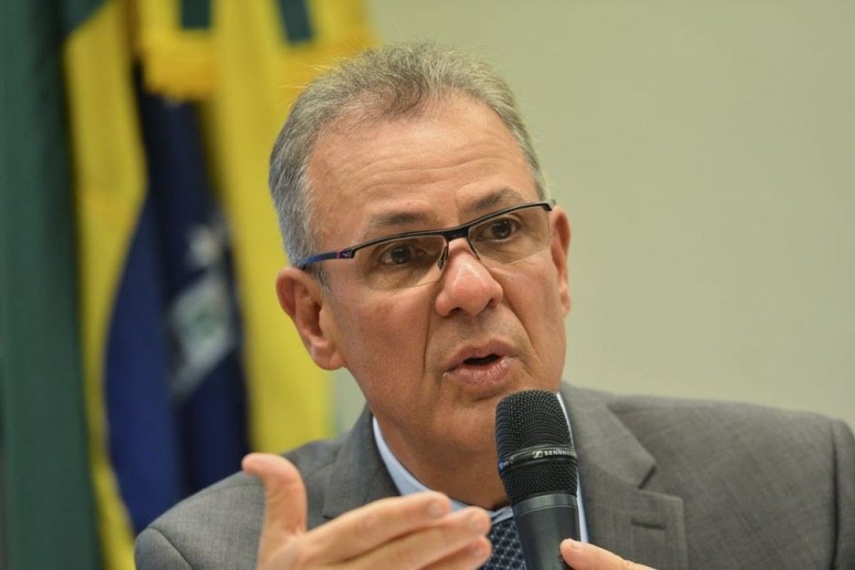 Bento Albuquerque será exonerado do conselho de Administração de Itaipu nesta semana