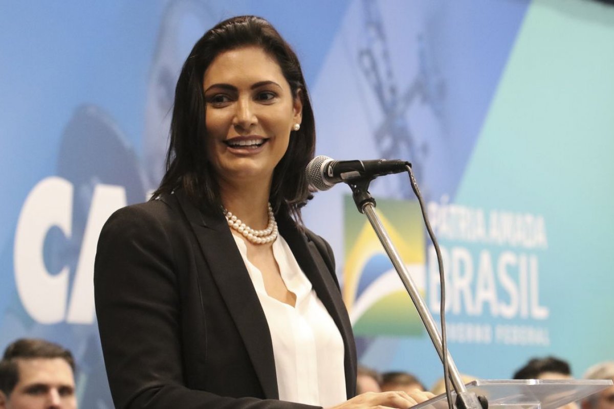 Michelle Bolsonaro embarca para os EUA nesta terça-feira (14)