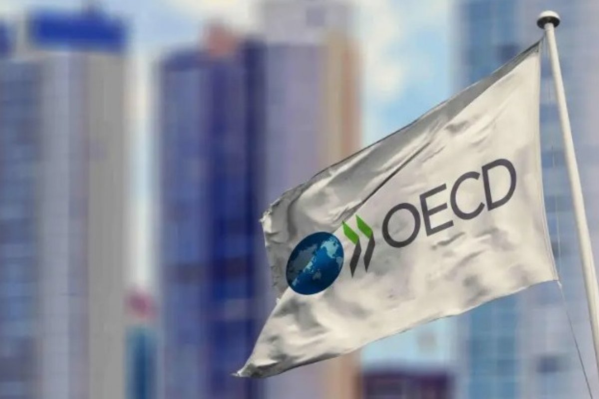 Taxa de desemprego segue na mínima recorde de 4,9% pelo 7º mês, diz OCDE