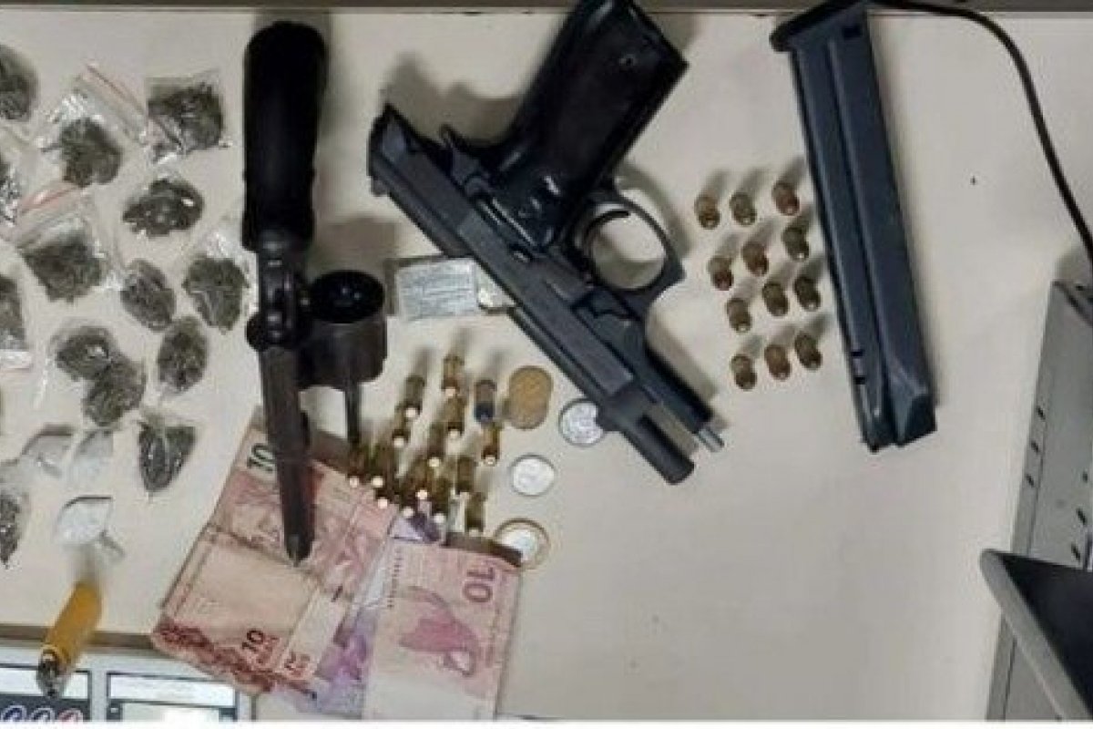 Traficante é preso com pistola e revólver em Feira de Santana