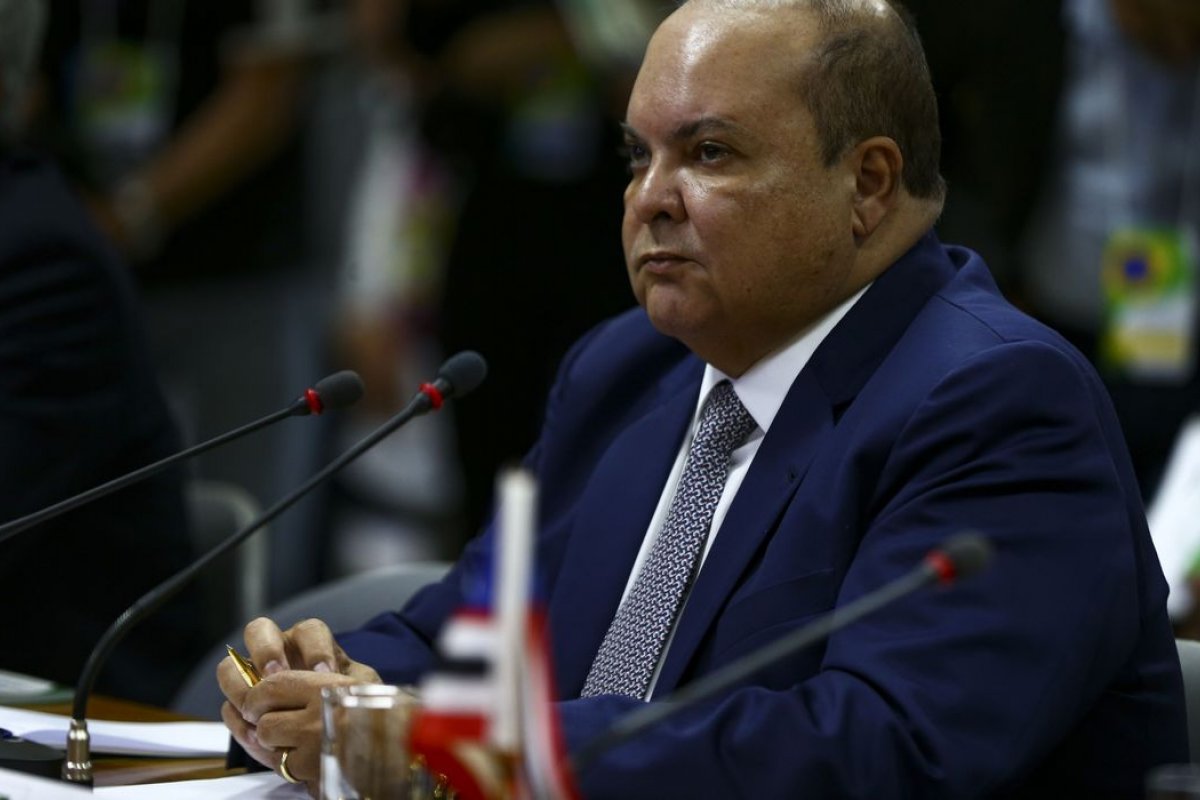 ‘Seguir confirmando minha inocência’, diz Ibaneis Rocha após retorno ao governo do DF