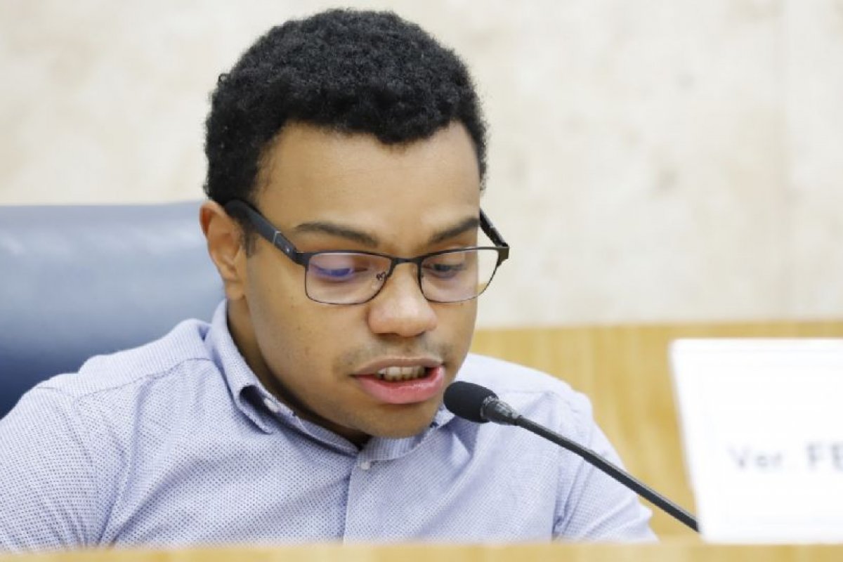 Moraes determina que PF apure conduta de Fernando Holiday em relação a atos contra a democracia