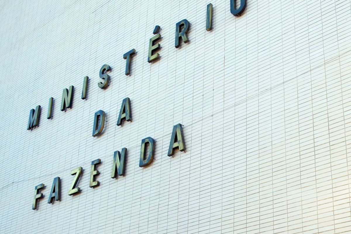 Ministério da Fazenda reduz projeção do PIB de 2,1% a 1,6% em 2023 e vê inflação a 5,31%