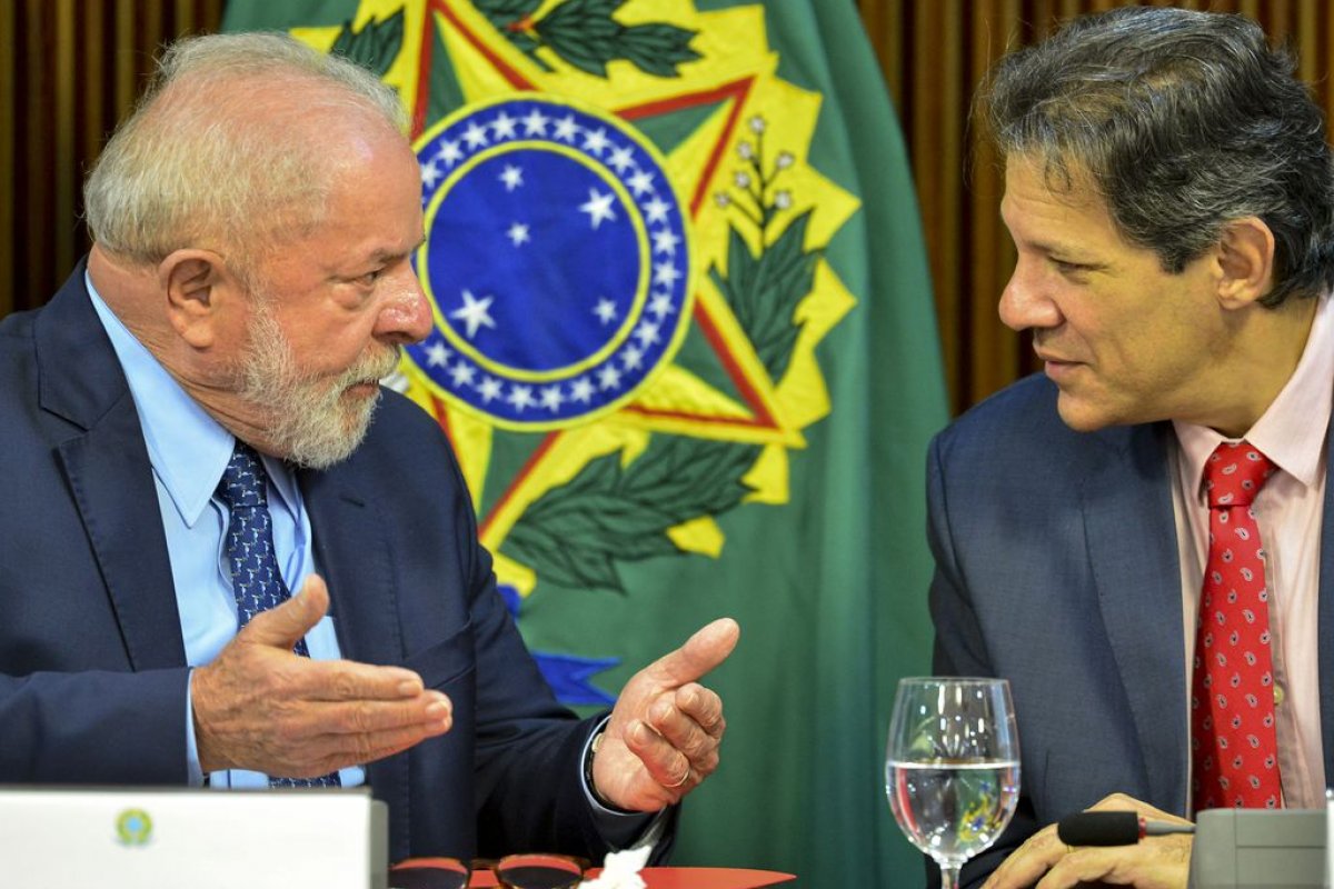 Reunião para propor nova regra fiscal a Lula termina sem previsão de anúncio
