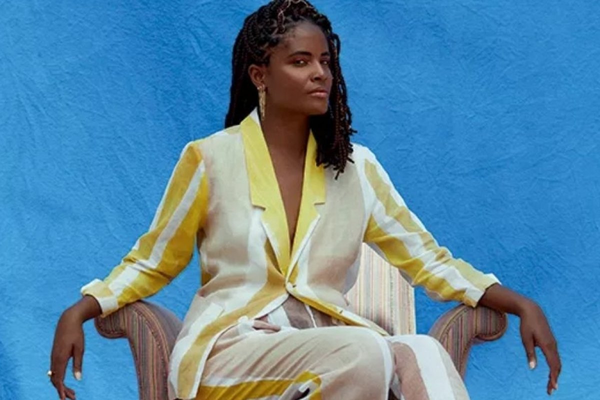 Eleita uma das mulheres mais influentes do mundo, Djamila Ribeiro lança seu terceiro livro