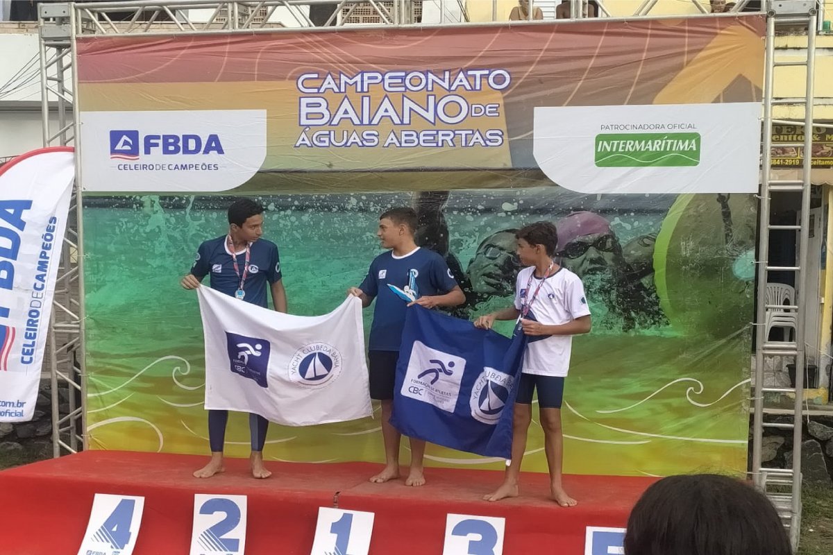 Vídeo: Ribeira recebe campeonato baiano de águas abertas