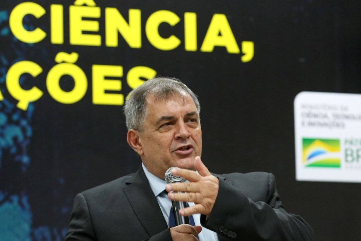 Ministro de Bolsonaro, Paulo Alvim recebeu R$ 76 mil em diárias em 2022