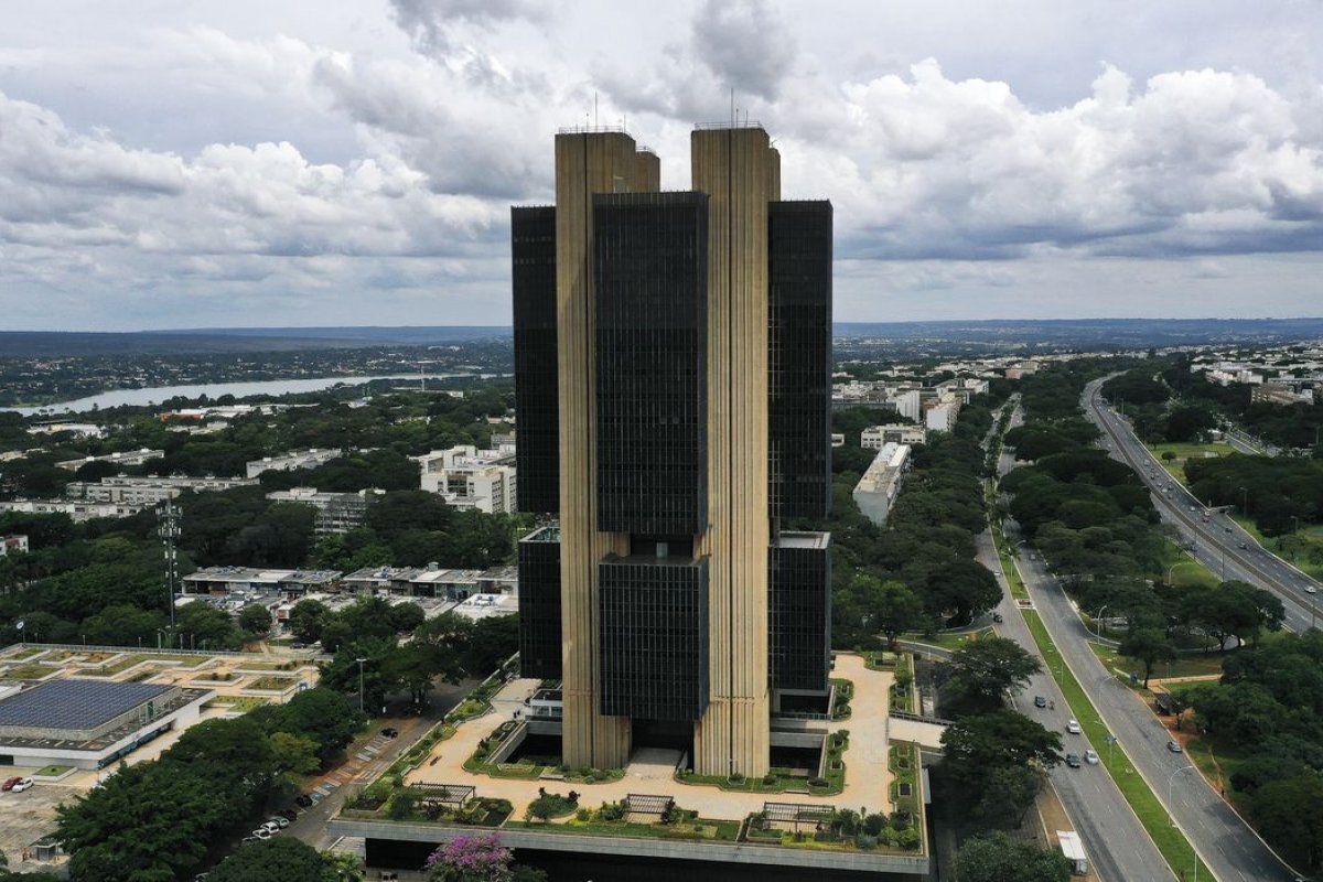 Reunião sobre a taxa básica de juros começa nesta terça-feira (21)