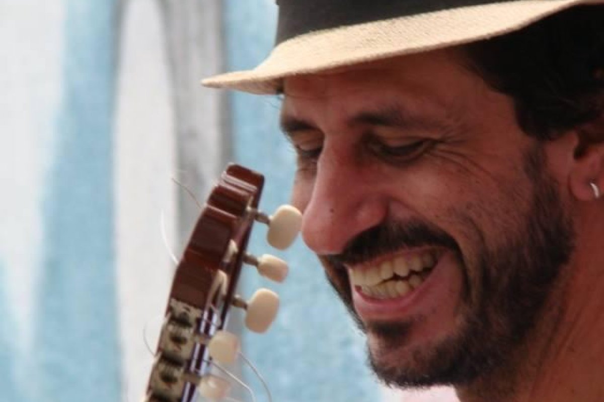 Roda de Samba Autoral recebe Guiga de Ogum como convidado!