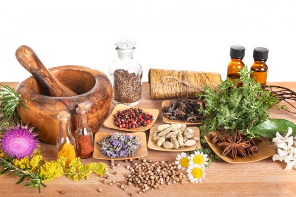 Óleos essenciais: como usá-los na cozinha?