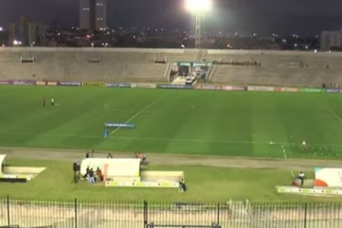 Vitória se despede da Copa do Nordeste com derrota para Campinense fora de casa