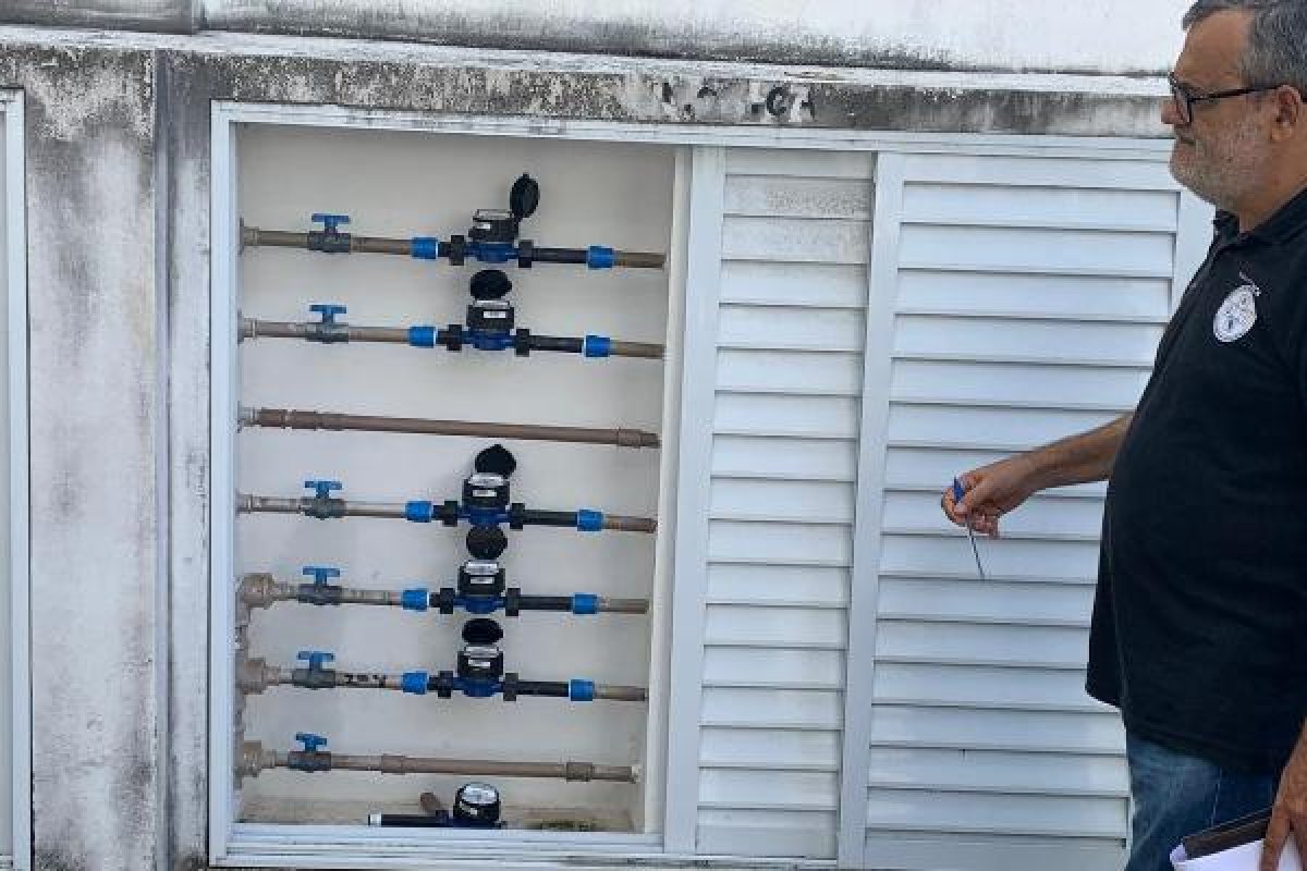 Embasa flagra imóveis com desvio de água em bairros de Salvador