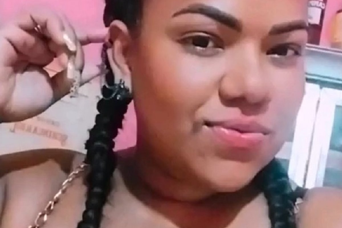 Mulher é assassinada a tiros dentro de um bar em Juazeiro