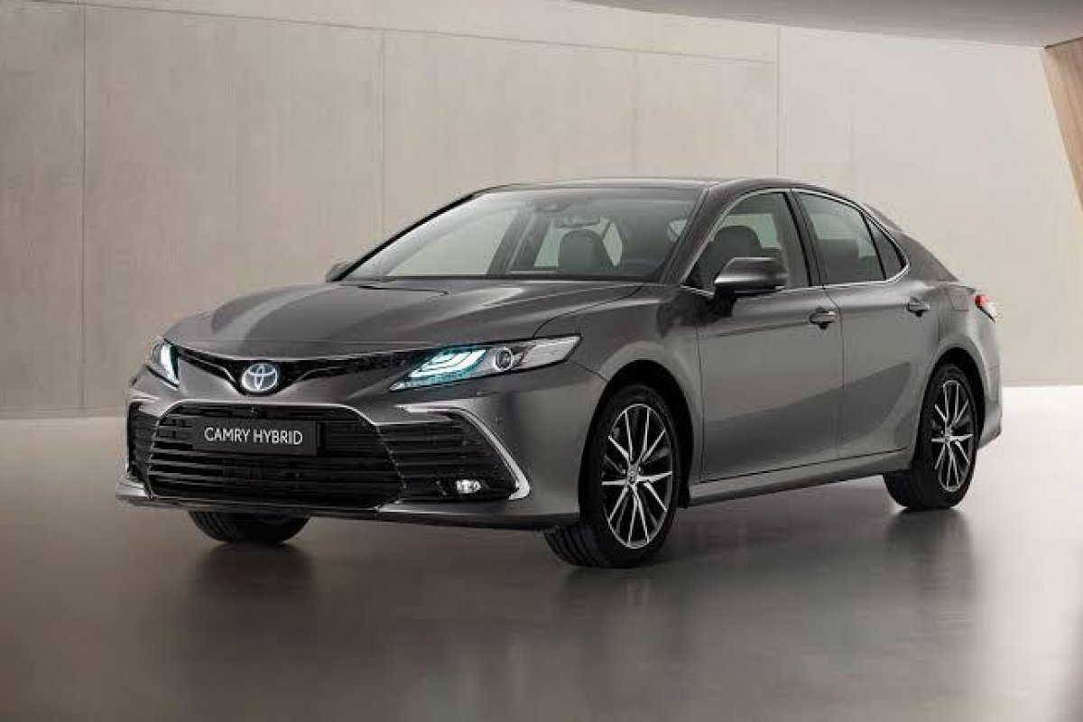 Toyota Camry inicia despedida no Japão após 43 ano