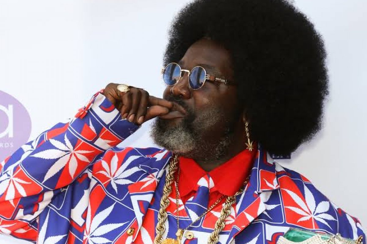 Policiais processam rapper por uso de imagens de operação em clipes de música