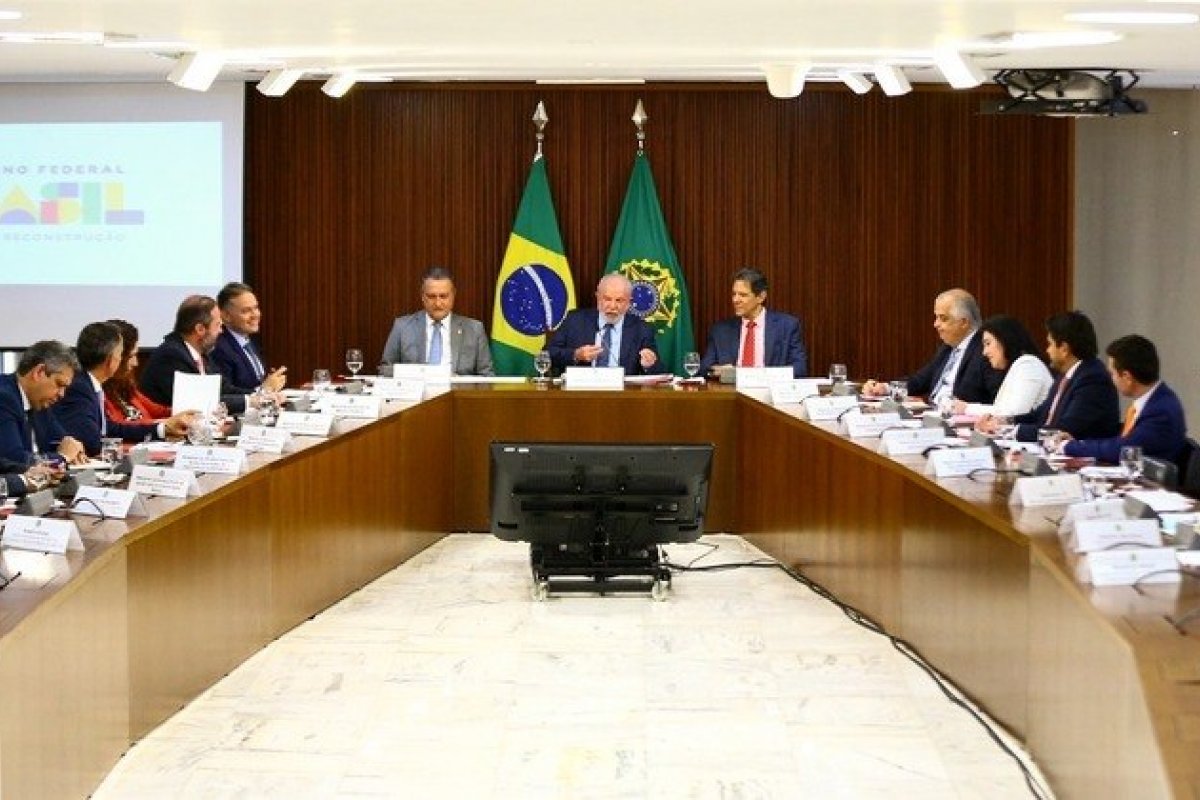 Em quase uma década, União gastou R$ 13,4 bilhões com viagens e diárias