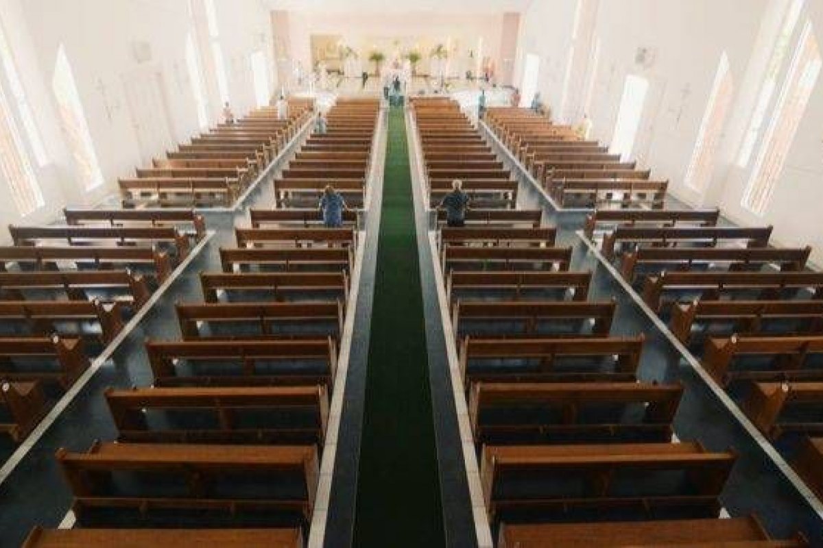 Fisco faz reanálise de isenção de Bolsonaro a pastores após suspeita de ato atípico