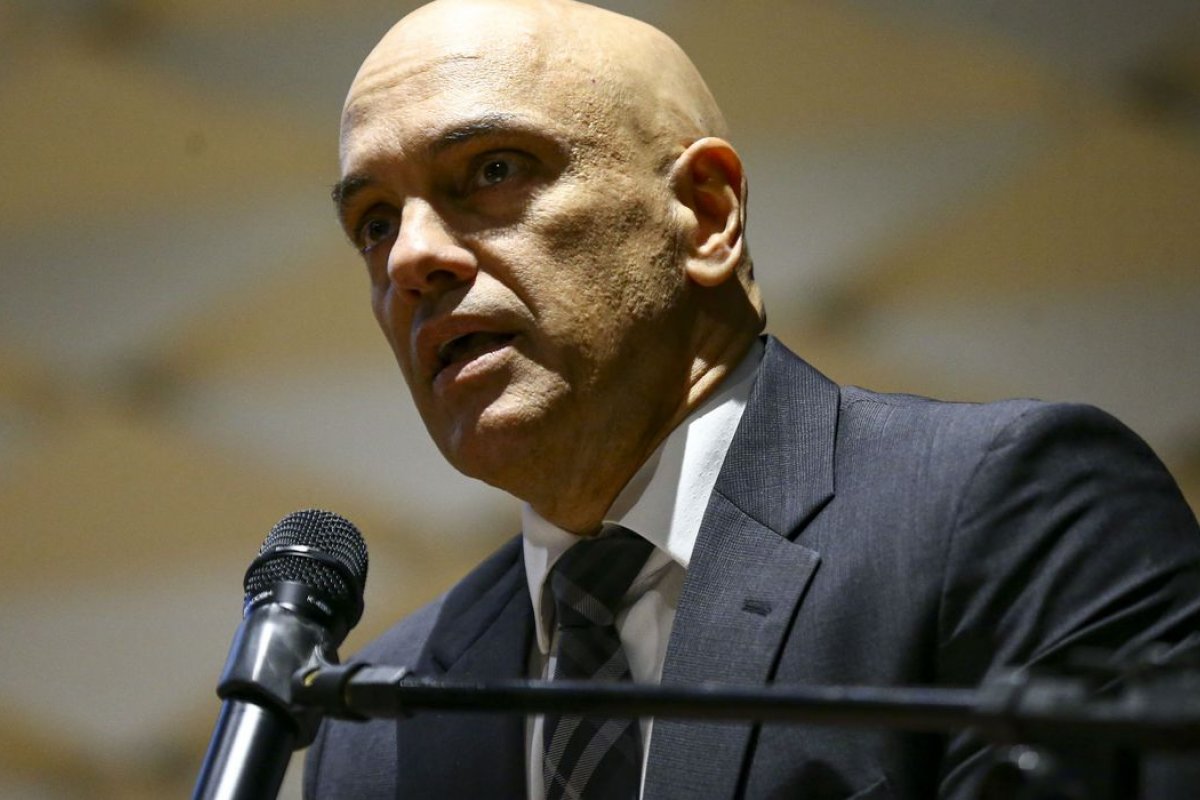 Alexandre de Moraes fala em 'modelo falido' da regulação de redes com big techs