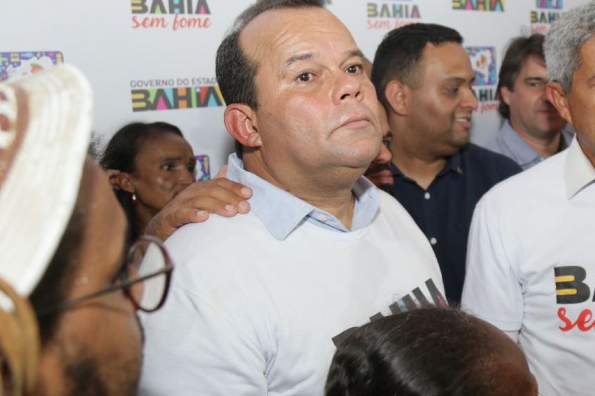 Geraldo Júnior rebate críticas de Bruno Reis: 'Não esquecem de mim'