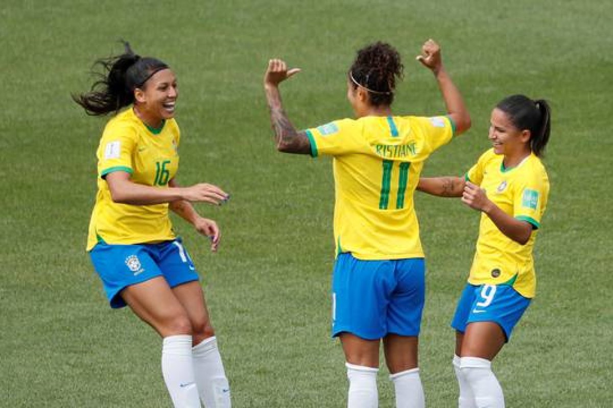 Brasil vence Jamaica pela Copa Feminina com três gols de Cristiane