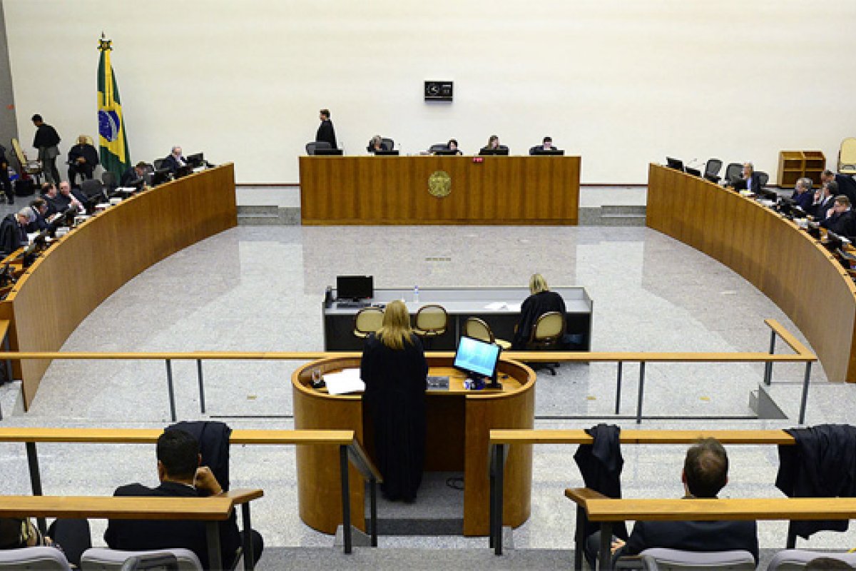 STJ julgará se símbolo de partido pode ser registrado e explorado comercialmente