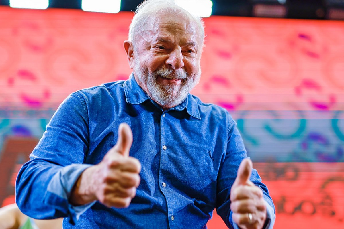 Lula remarca viagem à China para 11 de abril e convida Pacheco
