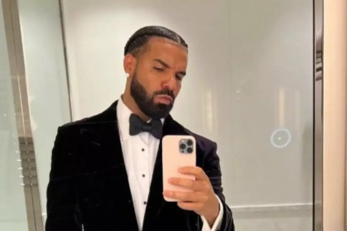 Em tom de humor, Serasa cobra rapper por não devolver cachê do Lollapalooza: 'Oi, Drake'