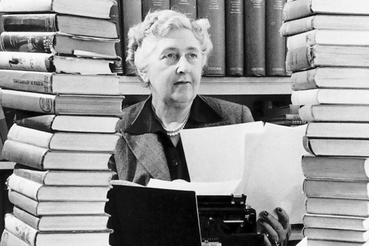 Romances de Agatha Christie serão revisados para remover linguagem ofensiva