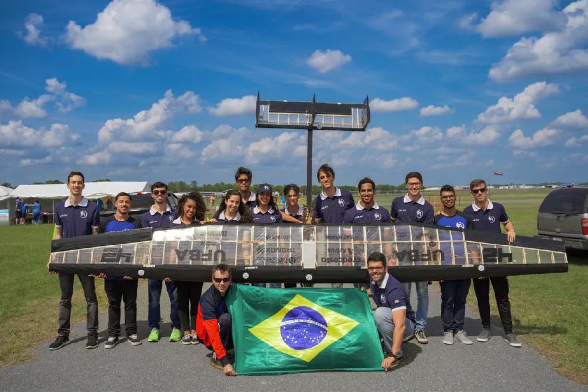 Estudantes da UFBA conquistaram 2º lugar em campeonato mundial de aerodesign na Flórida (EUA)