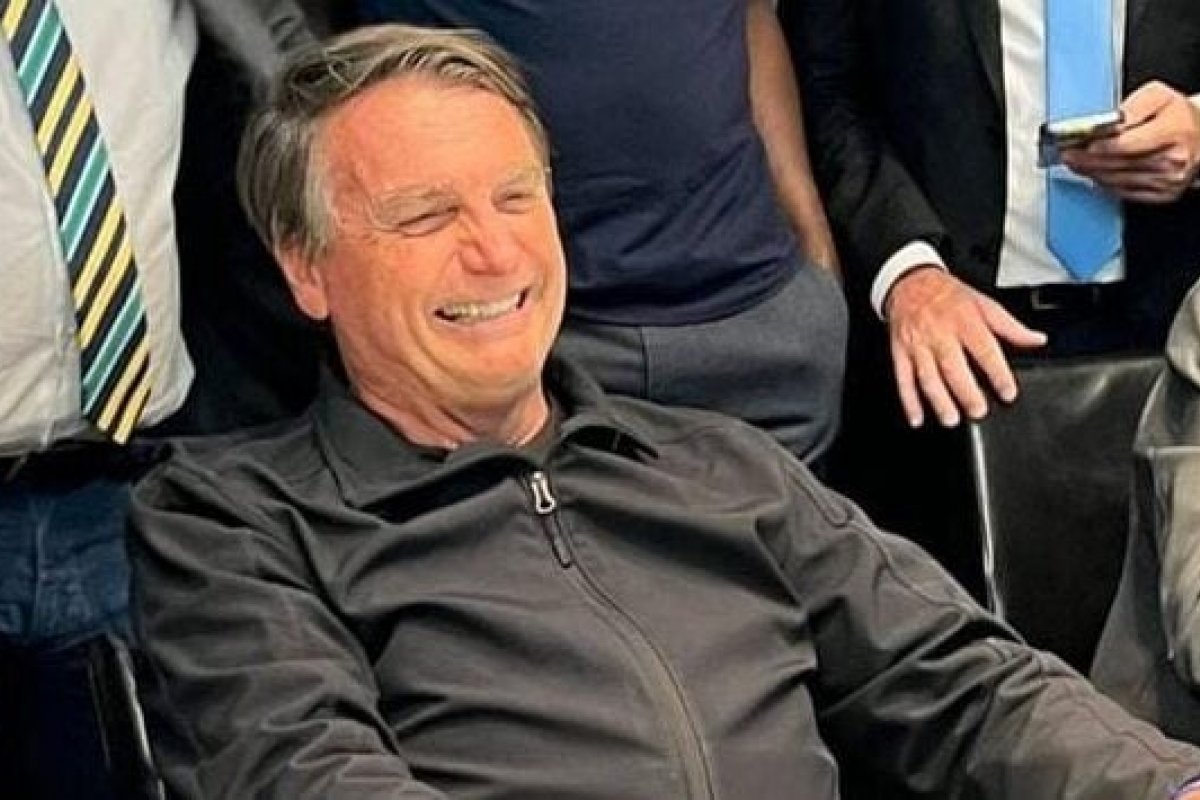 Bolsonaro quer fazer PL e aliados elegerem 60% das prefeituras em 2024