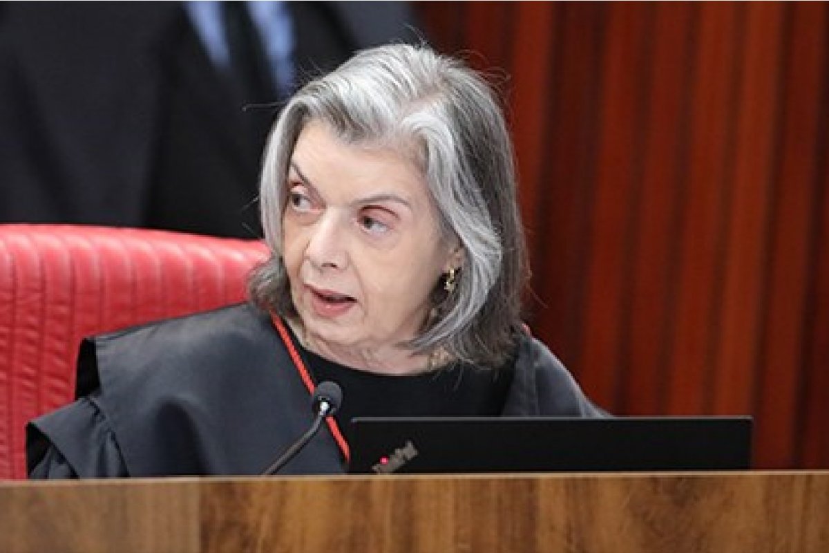 TSE confirma bloqueio de valores do Fundo Partidário em favor de legendas em fase de fusão e incorporação