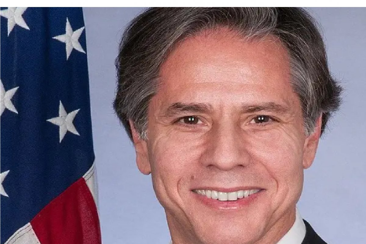 Secretário de Estado dos EUA pede que cidadãos americanos deixem a Rússia